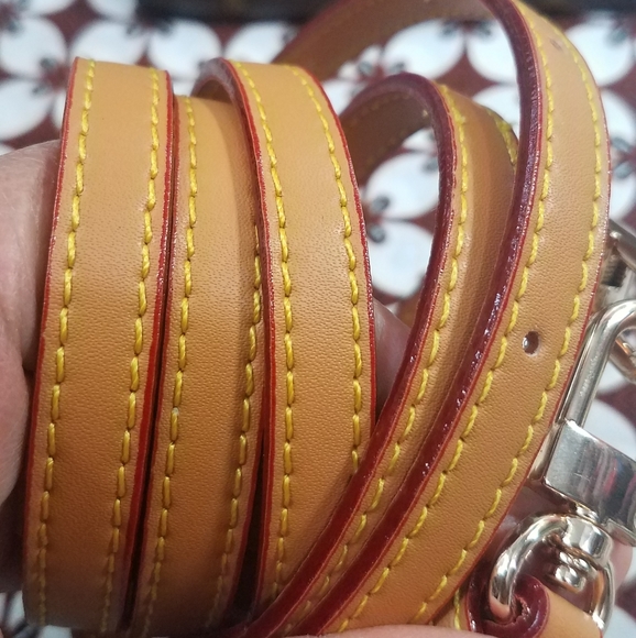 Vachetta Crossbody Leather Straps - Picture 2 of 16